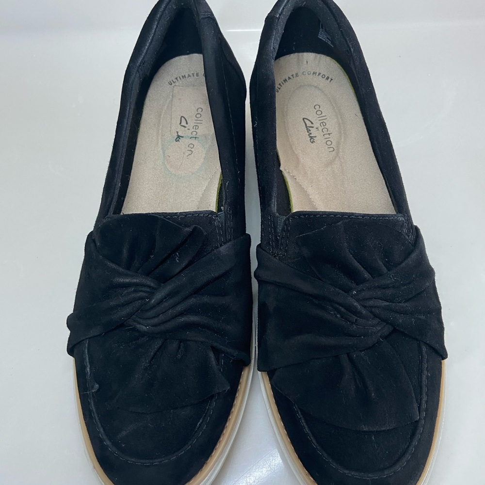 Collection B Women's Black Loafers with Cream Sole